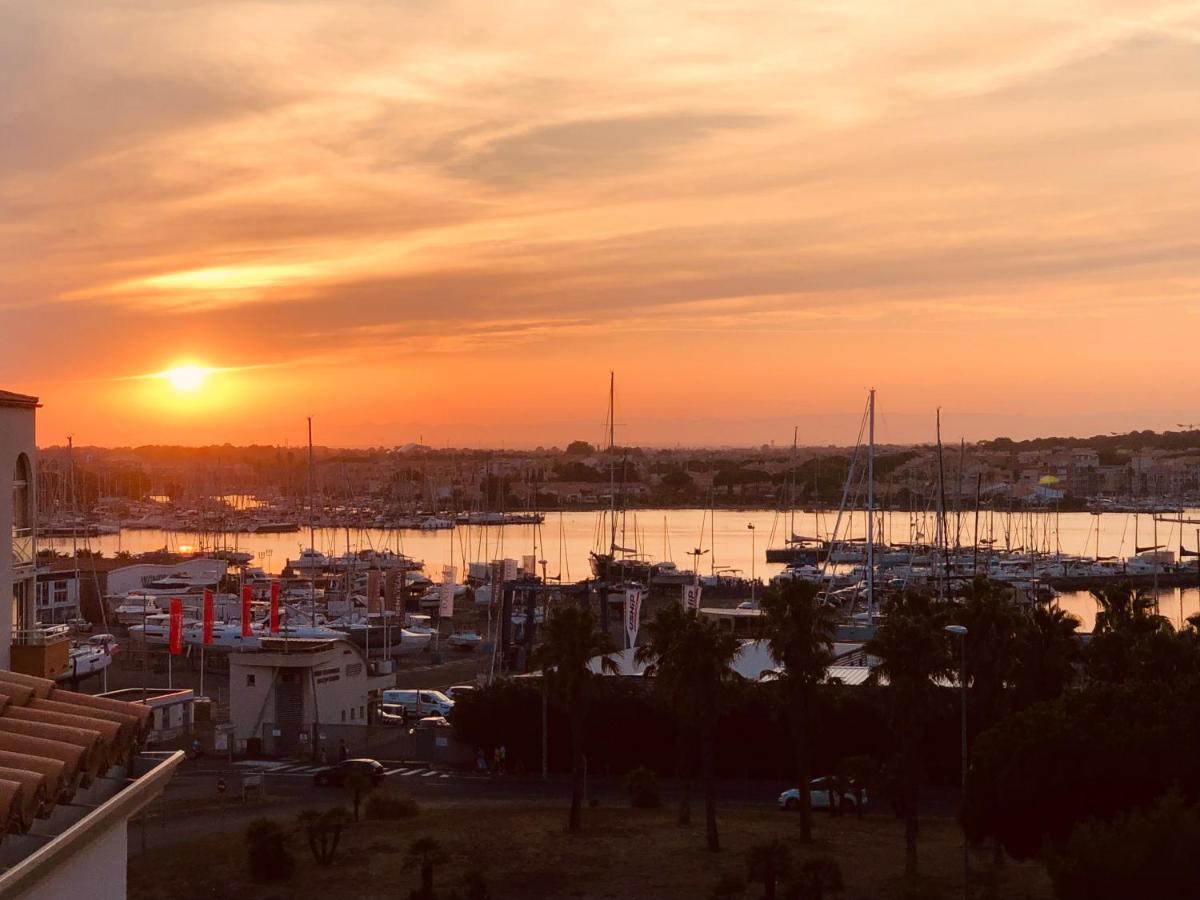 Grand Appartement Proche Port Et Plages, 6 A 8 Pers, 3 Chambres, Climatise Agde Exterior photo