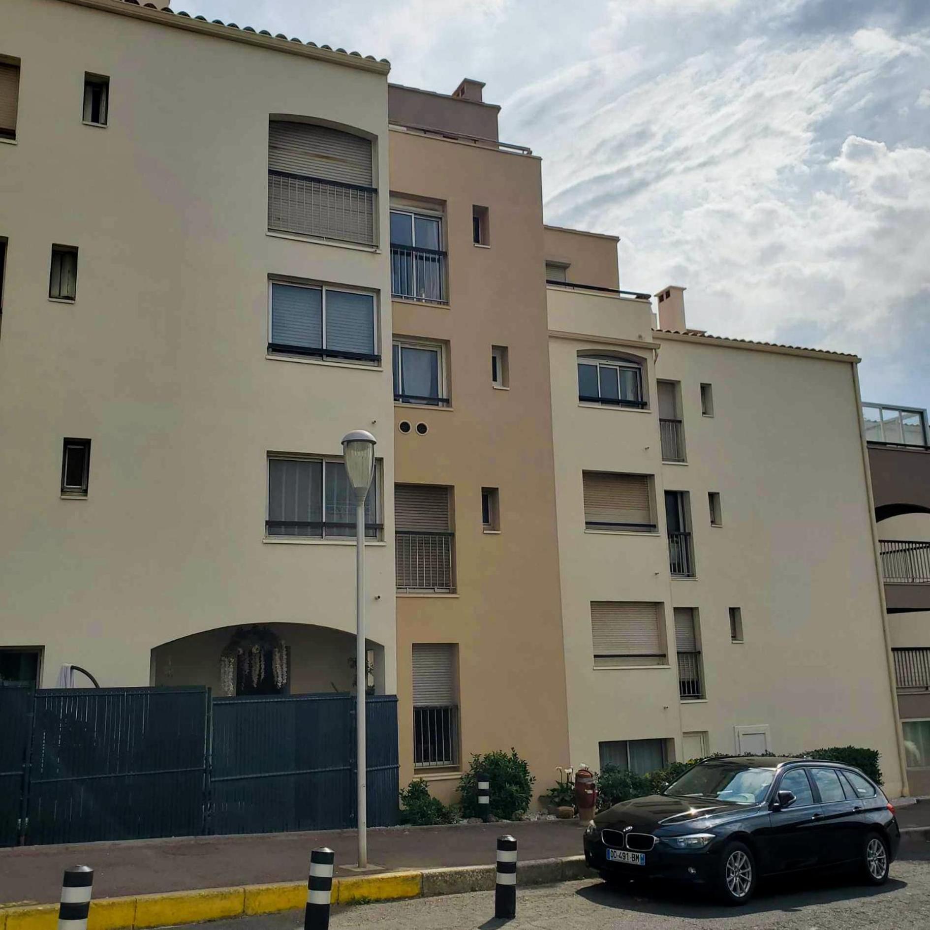 Grand Appartement Proche Port Et Plages, 6 A 8 Pers, 3 Chambres, Climatise Agde Exterior photo
